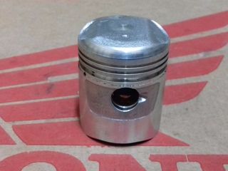 HONDA C65/ S65 PISTON STD / ΠΙΣΤΟΝΙ STD ΓΝΗΣΙΟ-thumb-1