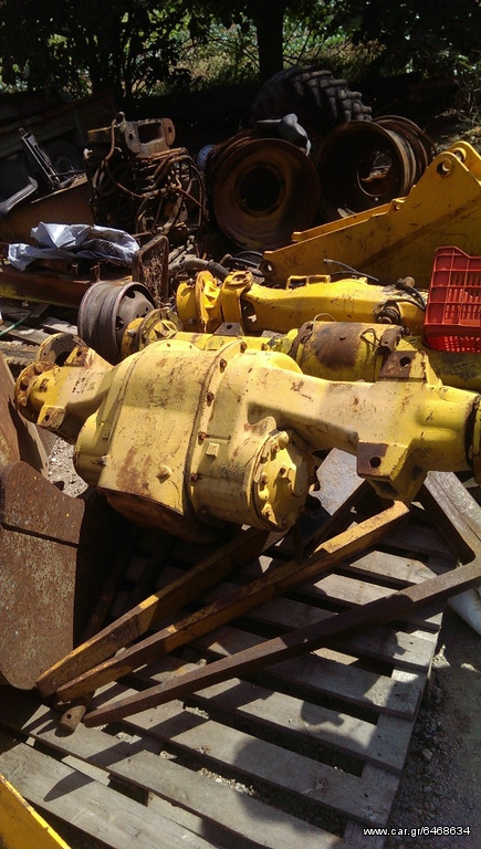 Πωλείται διαφορικό JCB '83