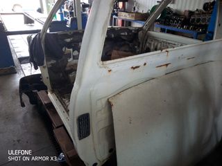 HILUX-HIACE-thumb-3