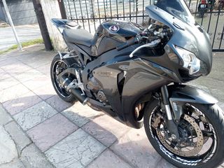 Honda CBR 1000RR 2011 ABS-thumb-8