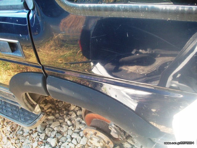 Land Rover Discovery 1997, διακοσμητικά φρύδια πίσω πόρτας αριστερής, πίσω φτερού αριστερο.