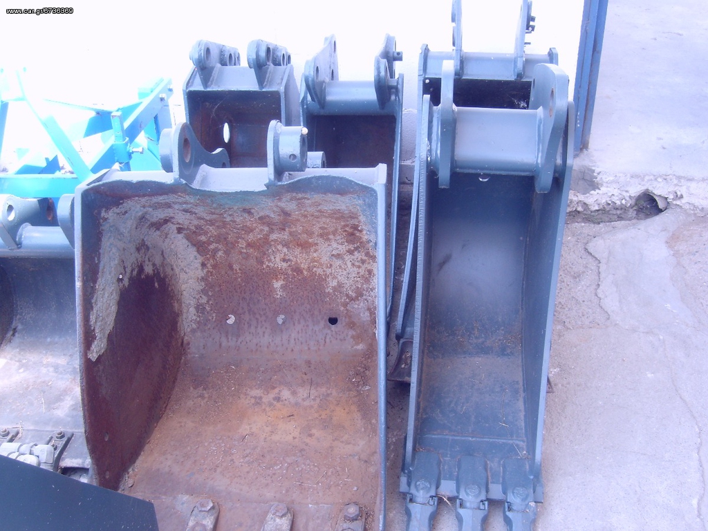 Κουβάδες 2004