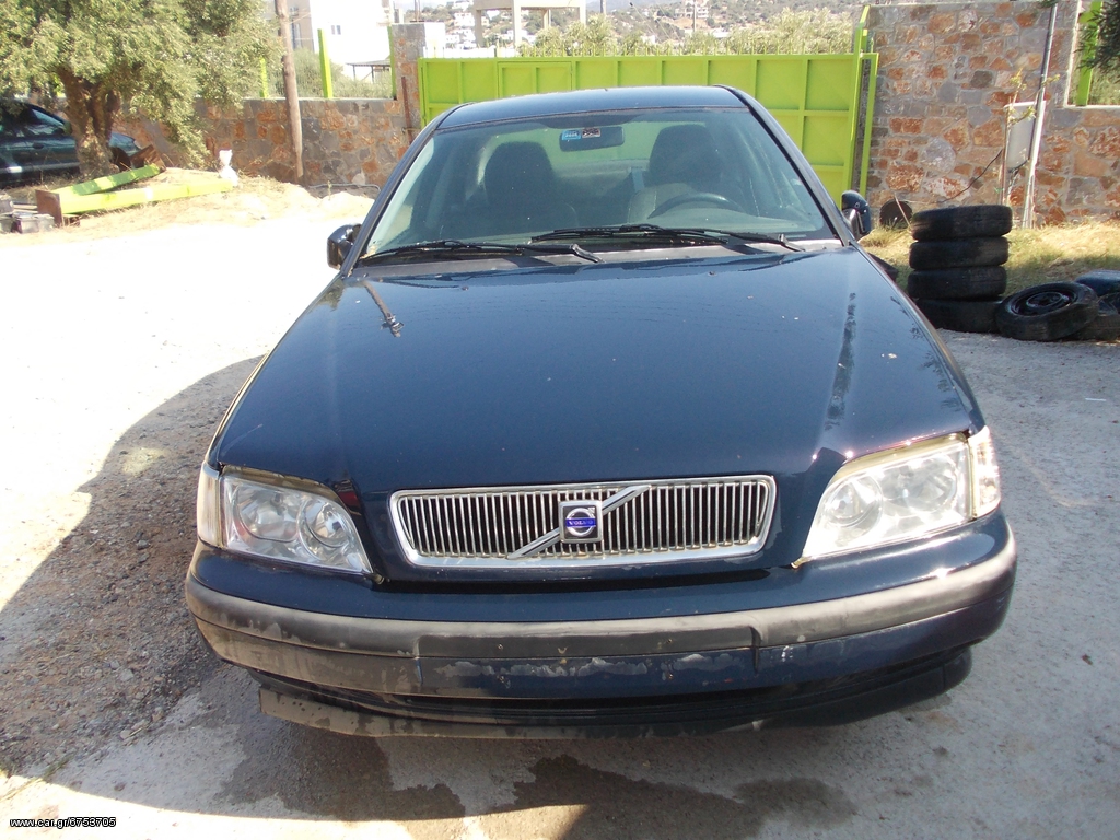 VOLVO  S40  2001   1587cc