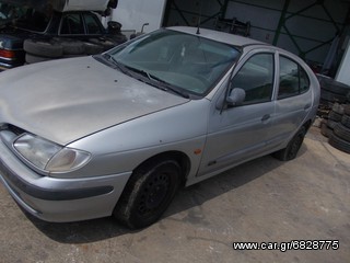 RENAULT MEGANE 1998  1598cc-thumb-1