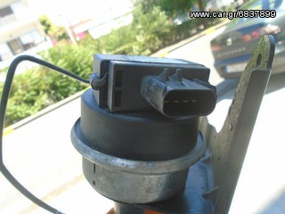 ΔΟΧΕΙΟ ΝΕΡΟΥ ΥΑΛΟΚΑΘΑΡΙΣΤΗΡΩΝ JEEP CHEROKEE 2001 2006-thumb-17