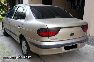 Renault Megane 1995 - 2000 //  ΦΑΝΑΡΙ ΠΟΡΤΠΑΓΚΑΖ ΠΙΣΩ ΑΡΙΣΤΕΡΑ  \\ Γ Ν Η Σ Ι Α-ΚΑΛΟΜΕΤΑΧΕΙΡΙΣΜΕΝΑ-ΑΝΤΑΛΛΑΚΤΙΚΑ