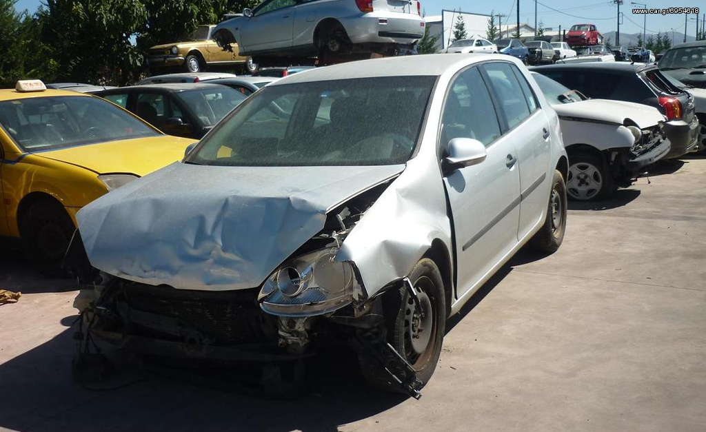 VOLKSWAGEN GOLF 2005 ( 1400cc) 