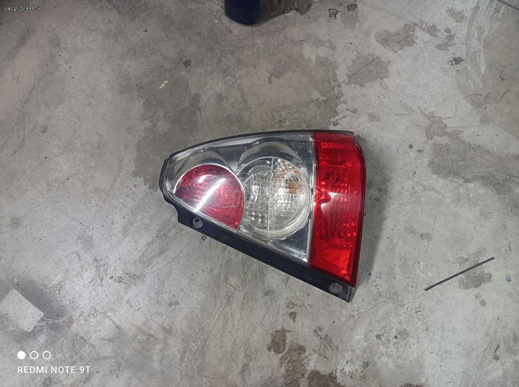 FORESTER 2006 ΠΙΣΩ ΔΕΞΙ ΦΑΝΑΡΙ