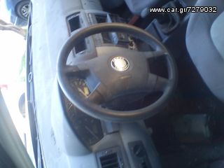 Skoda Fabia 2001-thumb-2