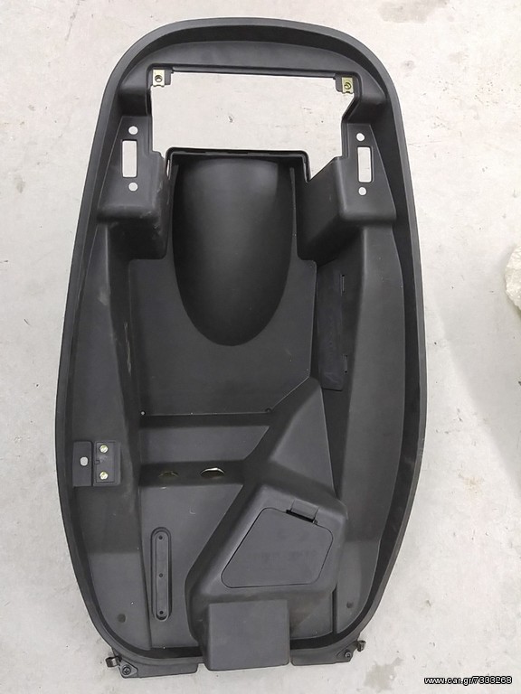 ΚΑΔΟΣ ΣΕΛΛΑΣ KYMCO XCITING 500 81260-LBA2-E00 
