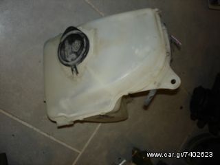 Δοχείο υαλοκαθαριστήρων με μοτέρ   για Toyota Corolla E100 (1991-1995) 4E-FE