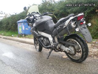 Aprilia Caponord 1000  ΓΙΑ ΑΝΤΑΛΛΑΚΤΙΚΑ ΚΟΜΜΑΤΙ ΚΟΜΜΑΤΙ-thumb-2