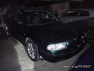 SKODA OCTAVIA 4 ΜΟΥΡΗ ΚΟΜΠΛΕ