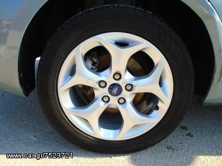 Ford Focus  '08-thumb-10