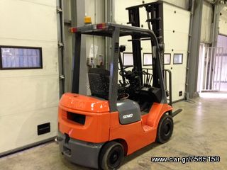 Toyota 2003 02-7FDF18-thumb-9