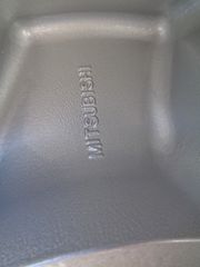 mitsubishi L200-thumb-19