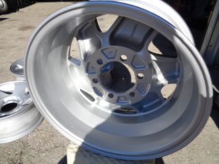 mitsubishi L200-thumb-20
