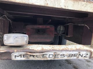 Ζωάδικο Mercedes-Benz 1982 913 813-thumb-14
