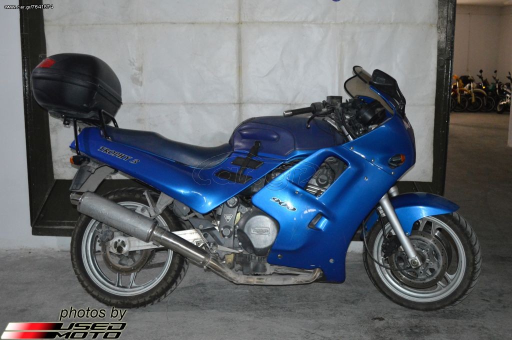 Triumph 2002 TRIUMPH TROPHY 900