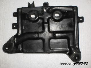 MAZDA 323 82-95 ΒΑΣΗ ΜΠΑΤΑΡΙΑΣ ΠΛΑΣΤΙΚΗ-thumb-1
