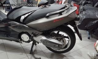 KAΛΥΜΜΑ ΣΕΛΑΣ YAMAHA TMAX 500-thumb-8