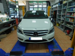 ΑΝΑΒΑΘΜΙΣΗ ΕΡΓΟΣΤΑΣΙΑΚΗΣ ΟΘΟΝΗΣ MERCEDES B CLASS W246 ΜΕ ΚΑΜΕΡΑ ΟΠΙΣΘΟΠΟΡΕΙΑΣ .autosynthesis.gr