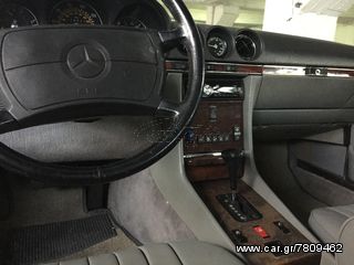 Mercedes-Benz SL 560 1986-thumb-9