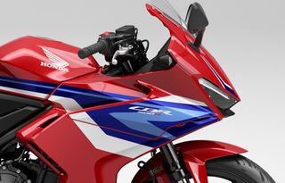 Honda CBR 500 R 2025 MY25 EU5+-thumb-2
