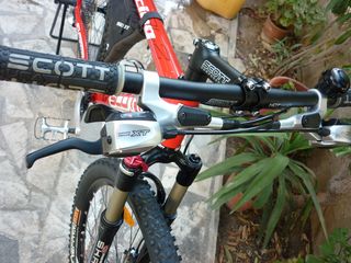 All - Mountain Scott 2015 racing team-thumb-5
