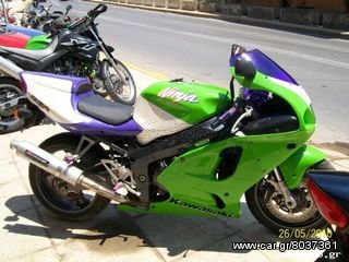 Kawasaki ZX-7R Ninja 2001 ZXR 750