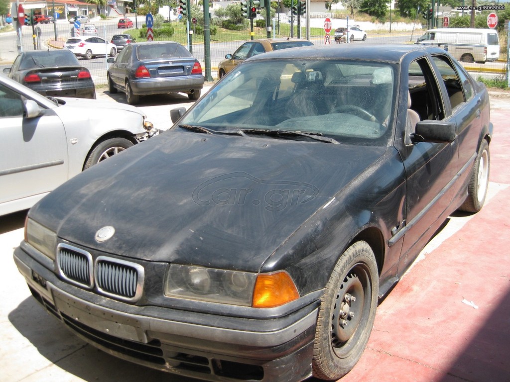 Bmw 316 E36 SEDAN.      '95