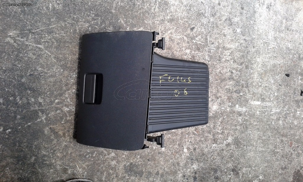 Ford Focus 05-09 ντουλαπάκι