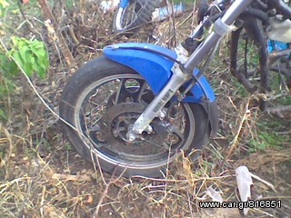 Yamaha RD 250 1989 RD 250 YPVS ΜΕ ΠΙΝΑΚΙΔΕΣ-thumb-1