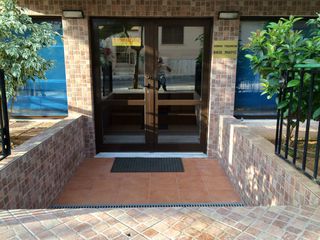 ΕΝΟΙΚΙΑΖΕΤΑΙ  ΕΠΑΓΓΕΛΜΑΤΙΚΟ ΑΚΙΝΗΤΟ ΝΙΚΑΙΑ/ΚΟΡΥΔΑΛΛΟΣ  165τ.μ. -ΑΝΑΚΑΙΝΙΣΜΕΝΟ-