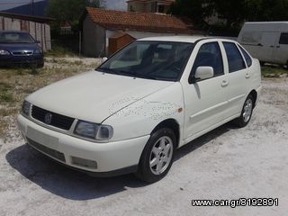 Volkswagen Polo 1999 16 V-thumb-2