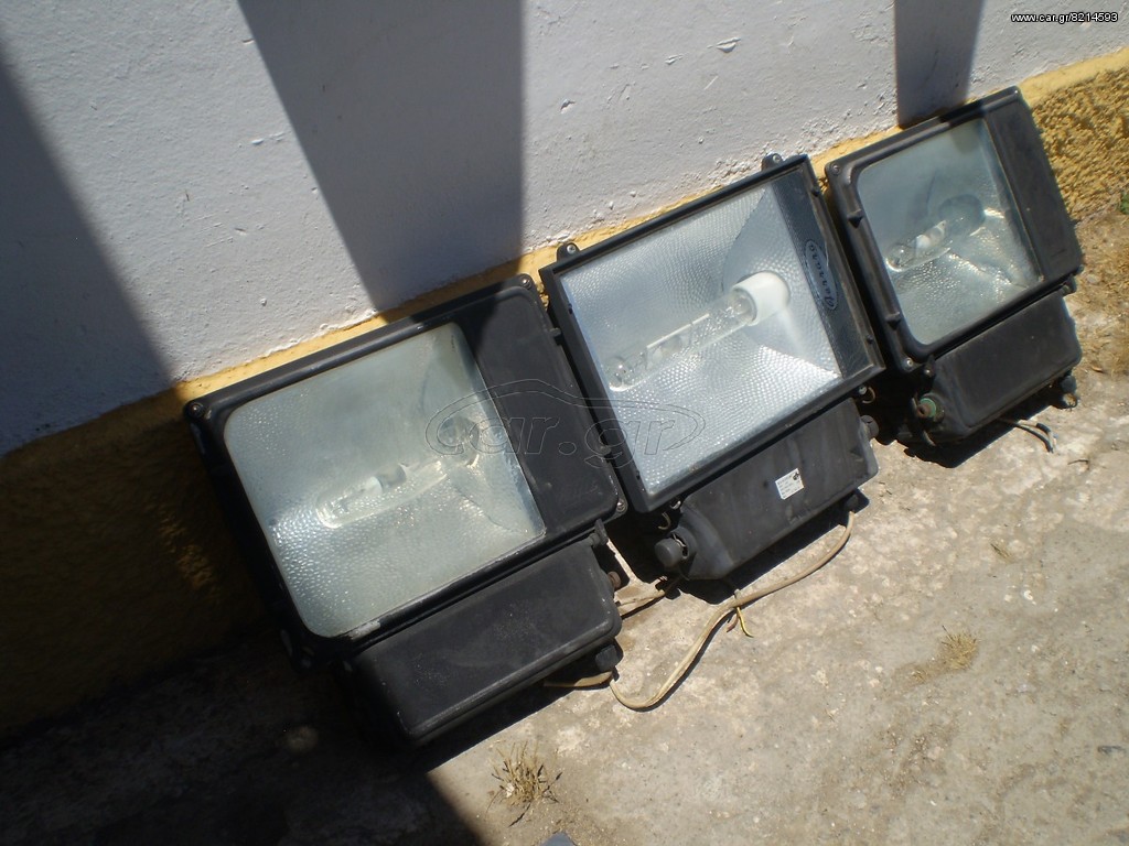 ΠΡΟΒΟΛΕΙΣ400W 230V