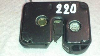 Seat Ibiza 1999 - 2002.// ΚΛΕΙΔΑΡΙΑ ΤΖΑΜΟΠΟΡΤΑΣ 6K6827505A \\ Γ Ν Η Σ Ι Α-ΚΑΛΟΜΕΤΑΧΕΙΡΙΣΜΕΝΑ-ΑΝΤΑΛΛΑΚΤΙΚΑ 