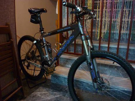 Kona '12 DAWG PRIMO + στατικό ποδήλατο (δώρο)