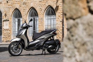 Piaggio Beverly 310 2026 Beverly ΣΑΝΤΟΡΙΝΗ ABS hpe 310-thumb-17