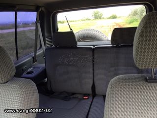 Mitsubishi pajero-thumb-5