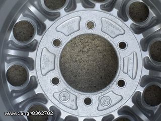Mitsubishi pajero-thumb-26