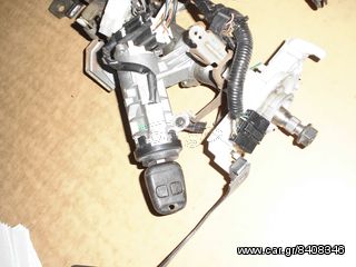 TOYOTA  AVENSIS  97-02 ΚΛΕΙΔΑΡΙΑ ΜΙΖΑΣ ΜΕ ΚΛΕΙΔΙ