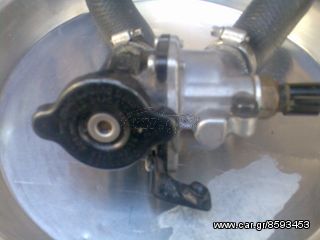 KAWASAKI Z 750 2007-2010  ταπα ψυγειου μαζι με θερμοστατη