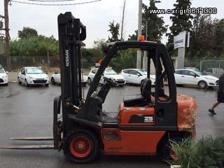 Nissan 2004 FD02A25Q -thumb-8