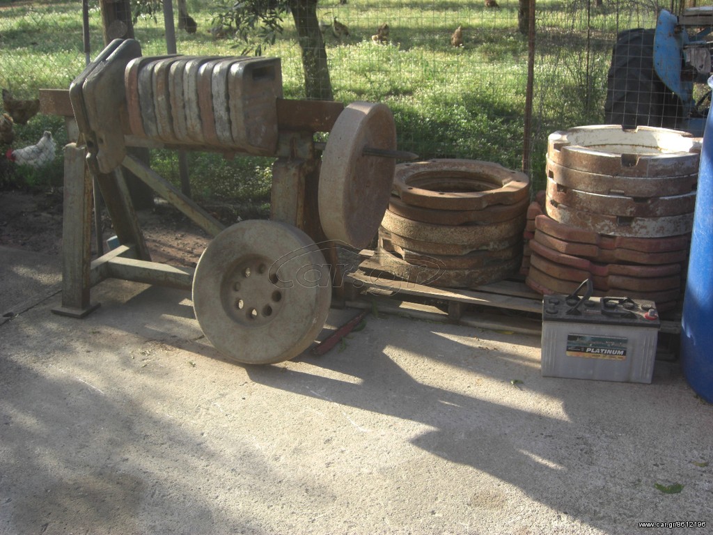 ΑΝΤΙΒΑΡΑ για FORD 2000-2600-3000-4100, για DEUTZ 4006-4506-5006-5506 στρογγιλα για πισω τροχους