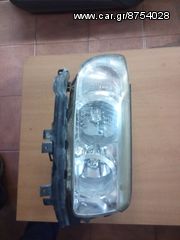 Πωλειται εμπρος φαναρι δεξι forester 07