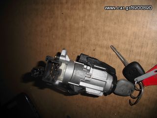TOYOTA  YARIS    99-05-thumb-3