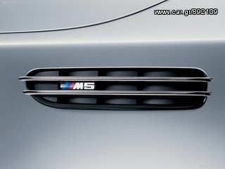 BMW SERIES 5  E60 / E61  BODY KIT Type M5-thumb-99