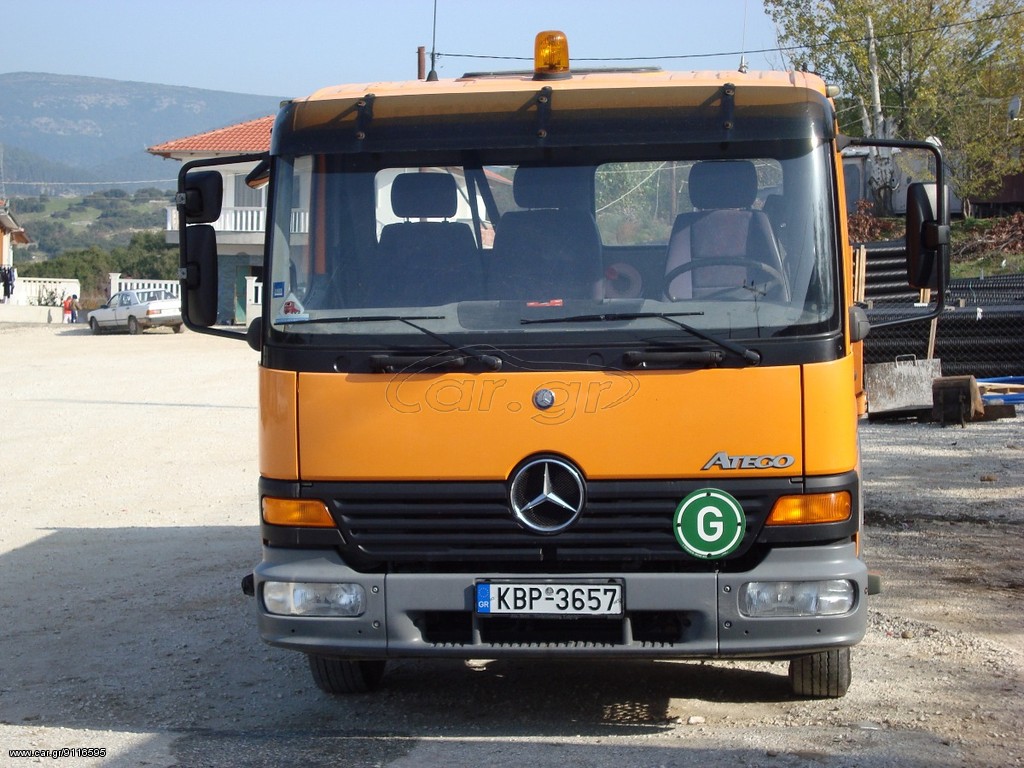 Ανατροπή Mercedes-Benz 2003 915