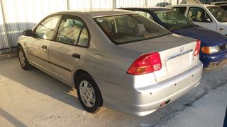 Honda civic sedan 2002